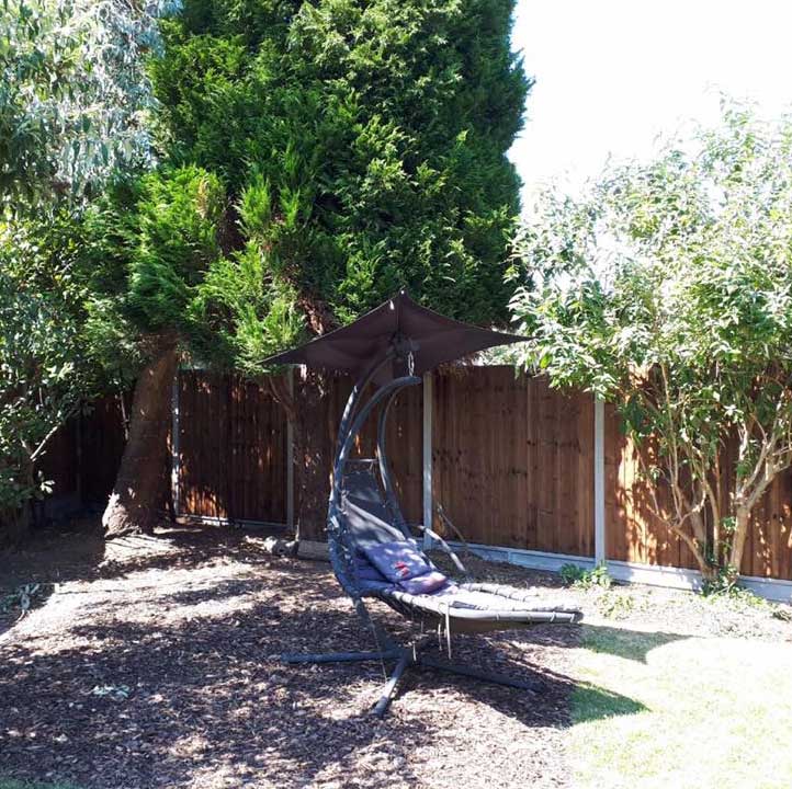 Fencing specialists in Luton
